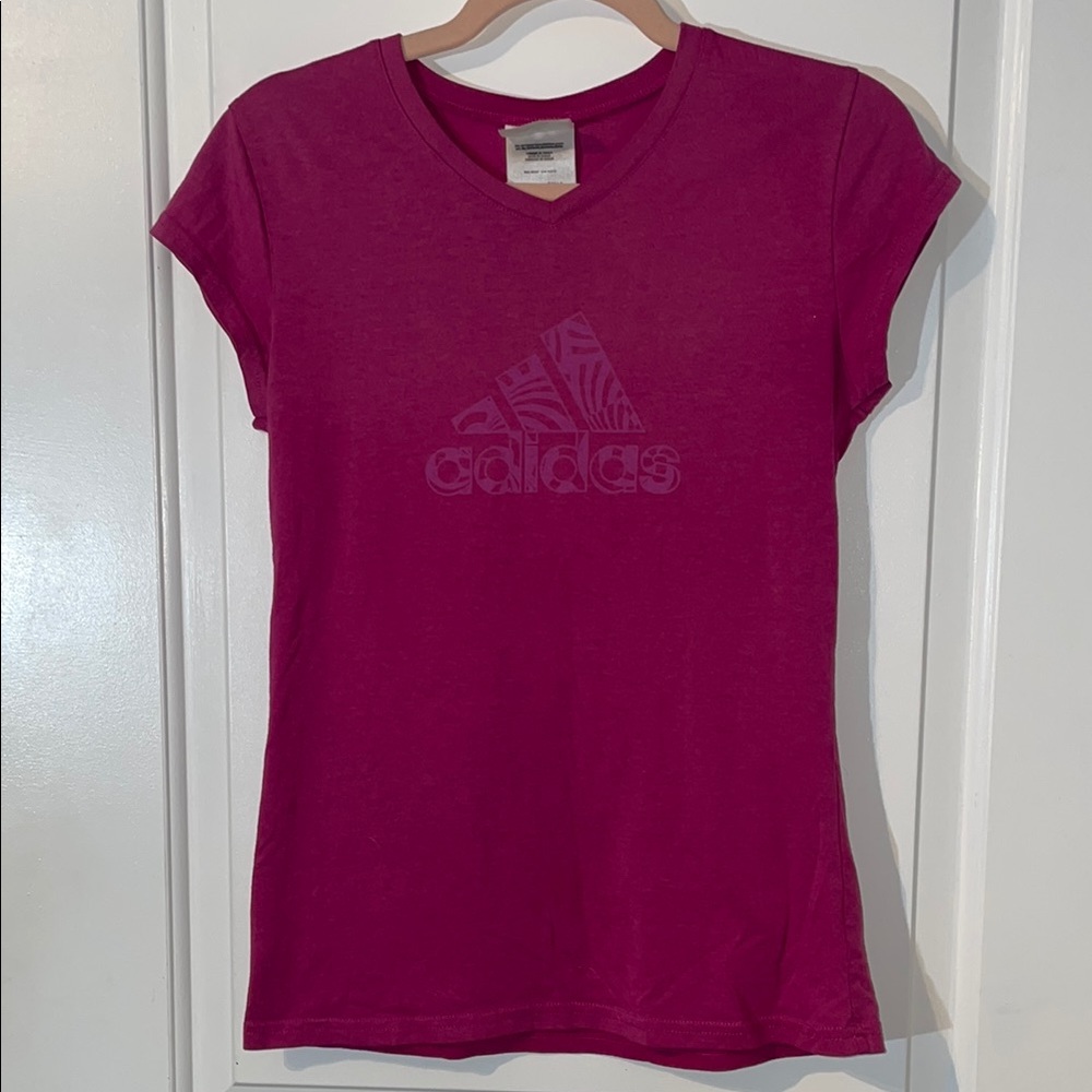 Adidas tee